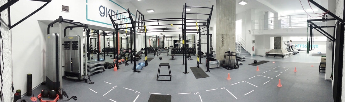 Widok na sale treningową w projekcie siłowni Gym Break w Warszawie